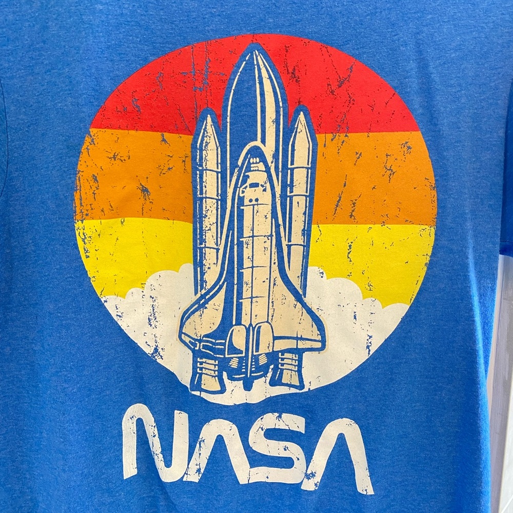 NASA top - Picture 4 of 4